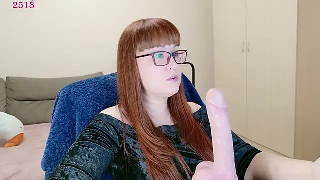 Foxy-lady online show from April 2026 06:32:02 PM