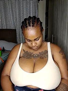 Snapshot of Chubbycharmdoll chatting on November 2025 04:11:02 PM Chubbycharmdoll online show from November 2025 04:11:02 PM