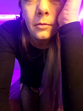 Drowning667 online show from November 2025 05:34:02 PM