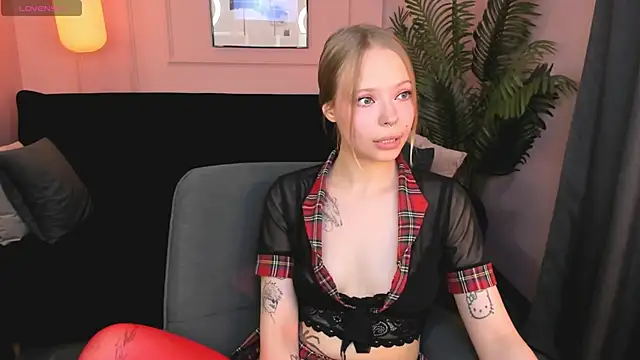 lucy loy online show from May 2026 07:28:02 AM