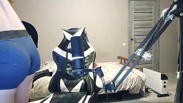 6thfingq online show from December 2025 04:25:01 PM