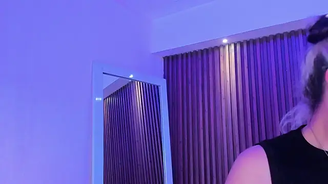 GabyRose9 online show from April 2026 08:21:01 PM