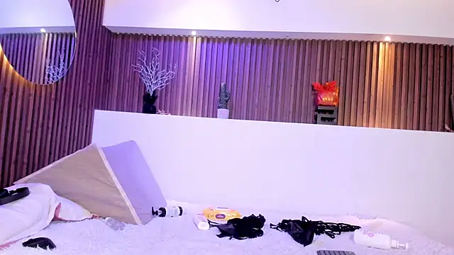 GabyRose9 online show from April 2026 08:01:02 PM