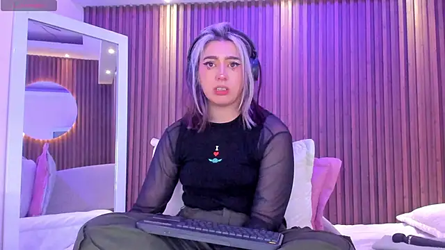 Snapshot of GabyRose9 chatting on June 2026 08:00:01 PM GabyRose9 online show from June 2026 08:00:01 PM