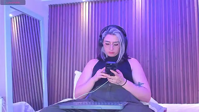 Snapshot of GabyRose9 chatting on June 2026 08:25:02 PM GabyRose9 online show from June 2026 08:25:02 PM