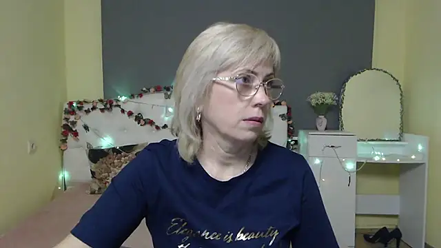 LaurenWishy online show from March 2026 05:18:01 AM