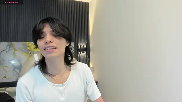 Sylasfrost online show from November 2025 07:36:03 PM