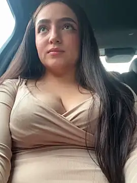 Juanita Rojas online show from November 2025 04:30:01 PM