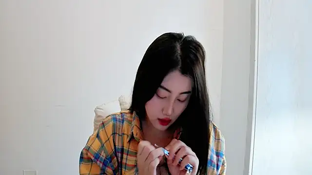 XIAOFENG-2025 online show from December 2025 06:17:02 AM