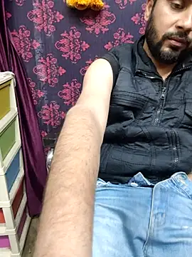 Cute Lucky online show from December 2025 12:10:02 PM