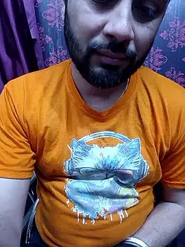 Cute Lucky online show from January 2026 11:47:02 AM