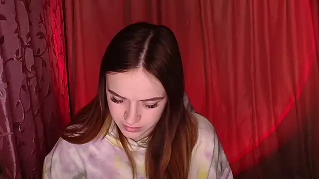 Illa May online show from March 2026 07:31:02 PM