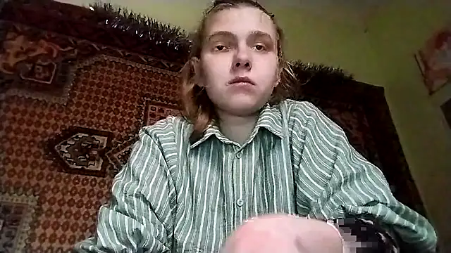 KikiBang online show from December 2025 10:22:02 AM