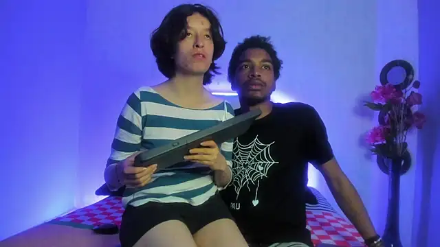 CoralAndOcean  online show from January 2026 05:38:02 PM