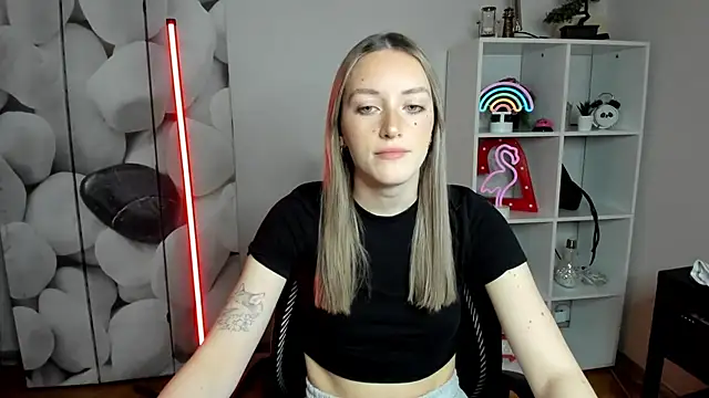 EvelynBlond online show from January 2026 01:24:01 PM