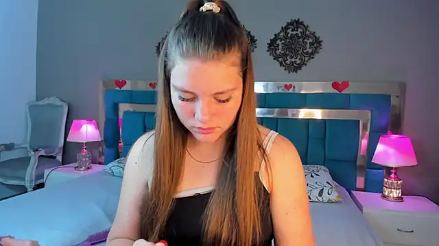 LiiaVelvet online show from March 2026 03:34:01 AM