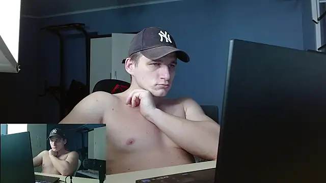 Poliglotjoe1 online show from January 2026 08:56:02 PM