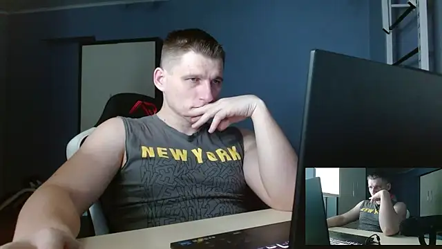 Poliglotjoe1 online show from February 2026 07:21:02 PM