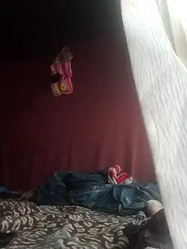 Eezxxx online show from February 2026 06:03:01 PM