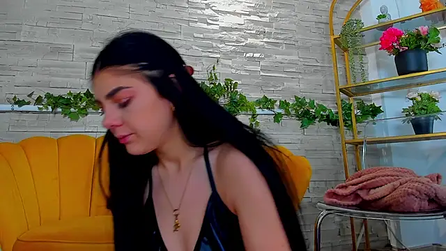 SerennaNoir online show from December 2025 05:46:01 AM