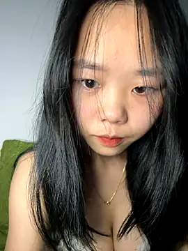 Kiee-lee online show from November 2025 02:19:01 PM