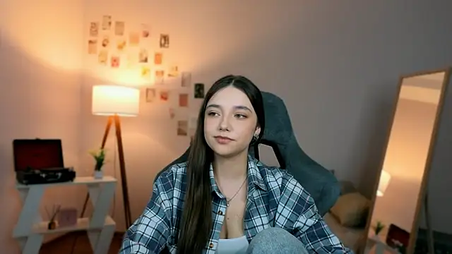 Vexorine online show from April 2026 07:40:02 PM