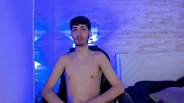 Emir Ozan  online show from December 2025 11:28:02 AM