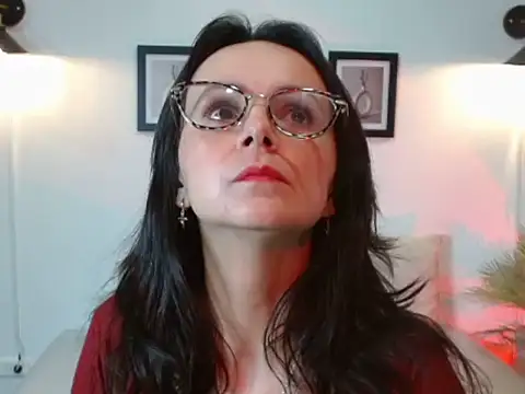 Juliana  lx online show from February 2026 01:49:02 PM