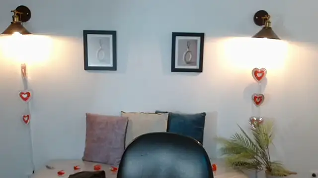 Juliana  lx online show from February 2026 02:18:01 PM