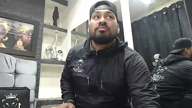 Liam hairy online show from November 2025 02:58:01 AM