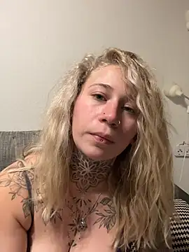 Snapshot of Antoniia69 chatting on January 2026 04:45:01 PM Antoniia69 online show from January 2026 04:45:01 PM