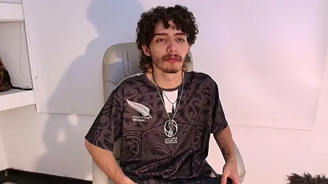 JojoBraando online show from April 2026 12:11:02 AM