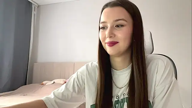 Snapshot of Annie_SmiIe chatting on November 2025 06:23:01 AM Annie SmiIe online show from November 2025 06:23:01 AM