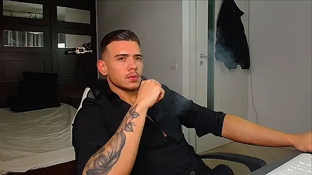 ElijahThorne online show from January 2026 06:26:02 AM