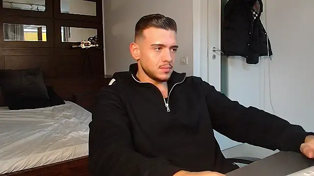 ElijahThorne online show from January 2026 07:46:02 AM