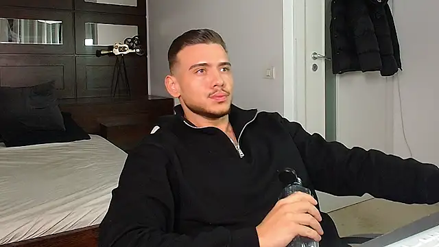 ElijahThorne online show from January 2026 05:02:02 AM