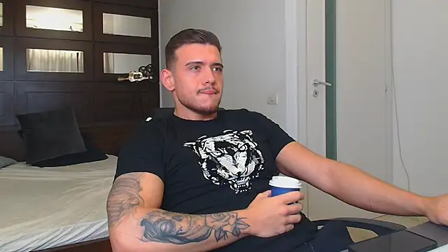 ElijahThorne online show from January 2026 05:11:02 AM