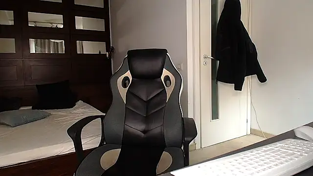 ElijahThorne online show from February 2026 08:05:02 AM