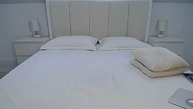 Milena29 online show from November 2025 06:03:02 AM