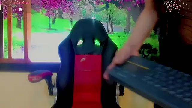 britanny noroeste online show from April 2026 03:28:02 AM