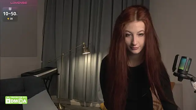 caty cuddly online show from November 2025 05:00:02 AM