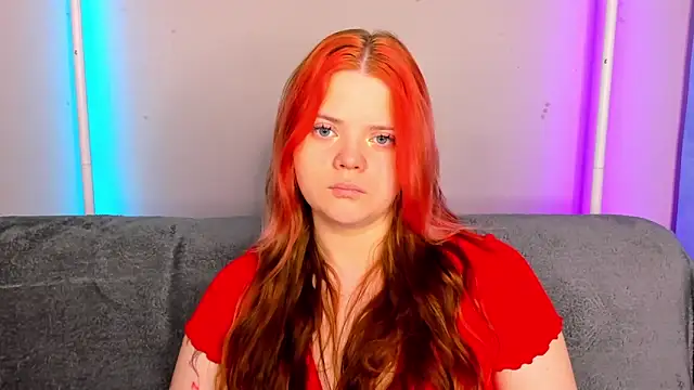 Snapshot of KellyFiery chatting on May 2026 01:11:02 AM KellyFiery online show from May 2026 01:11:02 AM
