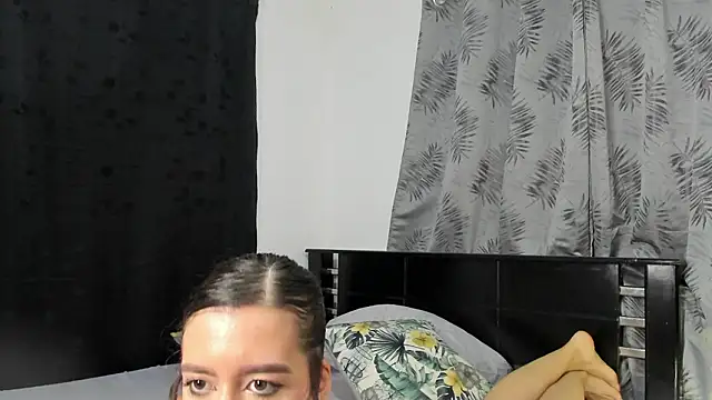 Violeta Gracee online show from March 2026 09:09:01 PM