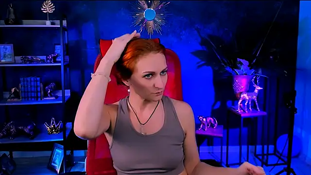 DianaTorrens online show from December 2025 09:03:02 AM