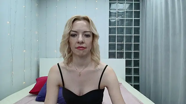 Brightly Heizer online show from April 2026 12:38:02 AM