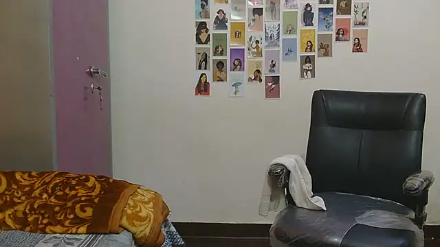 Honey Baby1 online show from June 2026 06:52:02 AM
