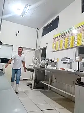 RobertoLuiz84 online show from March 2026 04:12:02 PM