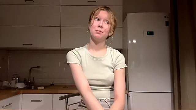 ElfriedaZwack online show from December 2025 02:45:02 PM