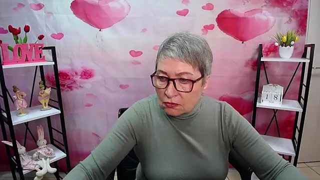 OlgaLuck online show from May 2026 05:02:02 AM