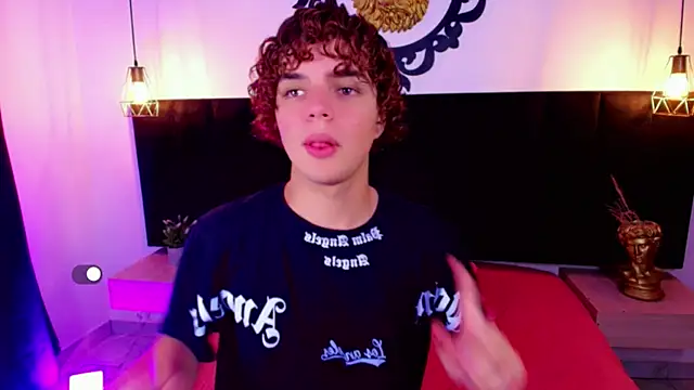 Skyee angel online show from January 2026 08:01:01 PM